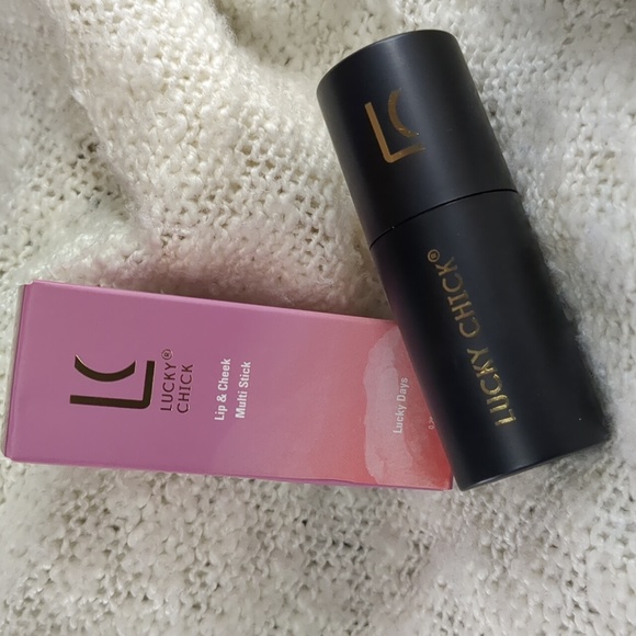 LUCKY CHICK Lip And Cheek Multi Stick in Lucky Days, 8g/0.28oz - Picture 4 of 11